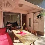 Διαμέρισμα Kameleon Apartmanhaz Ev Toeltessel