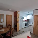 Διαμέρισμα Kameleon Apartmanhaz Ev Toeltessel *
