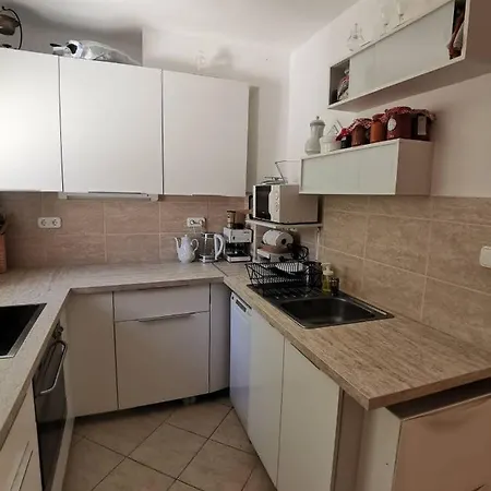 Kameleon Apartmanhaz Ev Toeltessel *
