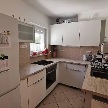 Kameleon Apartmanhaz Apartment Balatonszemes
