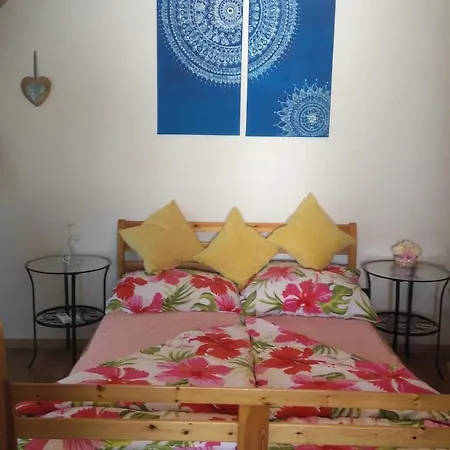 Apartment Kameleon Apartmanhaz Ev Toeltessel *