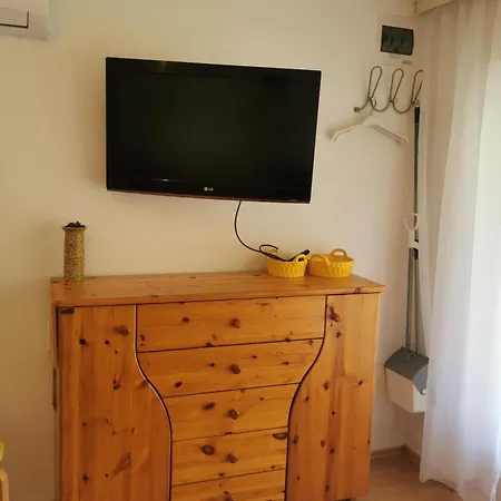 Kameleon Apartmanhaz Ev Toeltessel Apartment Balatonszárszó