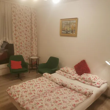 Kameleon Apartmanhaz Ev Toeltessel 公寓 *