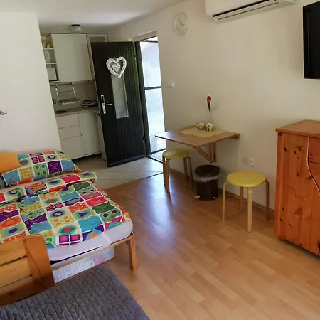 公寓 Kameleon Apartmanhaz Ev Toeltessel *