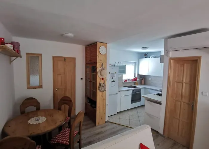 Lejlighed Kameleon Apartmanhaz Ev Toeltessel *